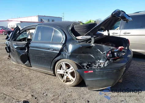 2005 Jaguar S-Type 4.2L V8 R from USA, damaged, VIN SAJWA03VX51N34981